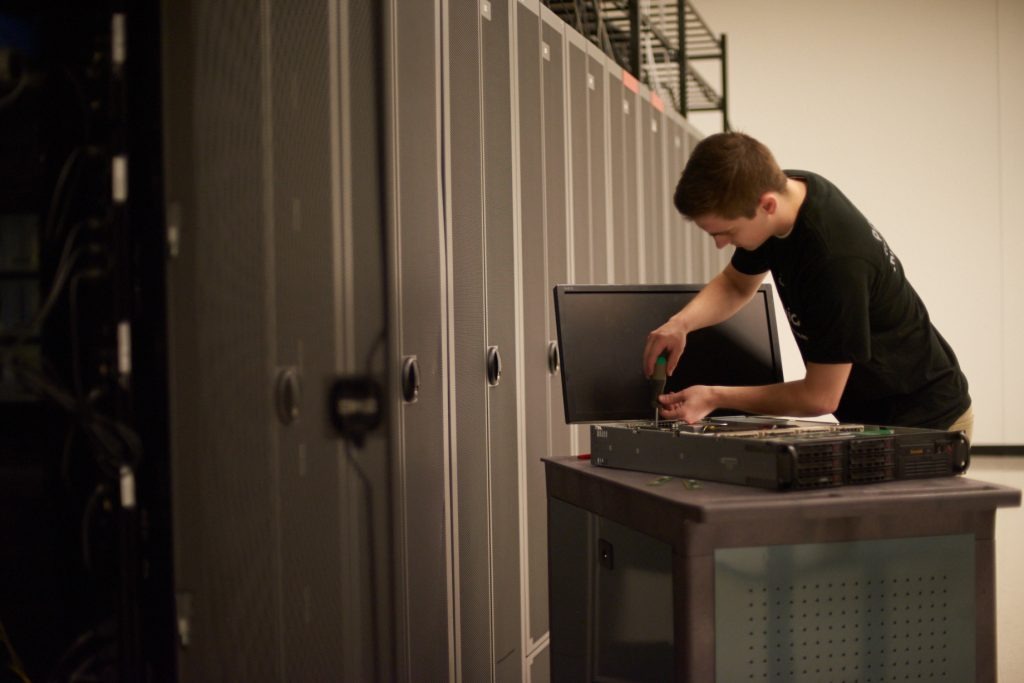 24/7/365 Techniciens de niveau 3 sur site